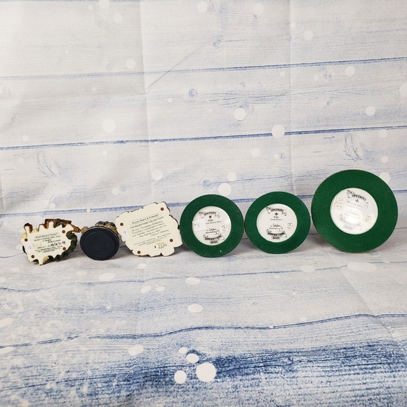 The Upstairs Bears Polly Little Kitchen Maid, made of resin. sturdy no chips - Picture 3 of 4